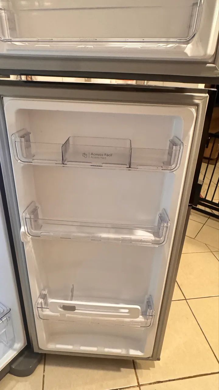 Geladeira inox  super nova !!! - Foto 3