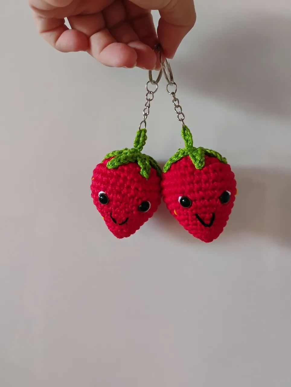 Kit chaveiro morango amigurumi 