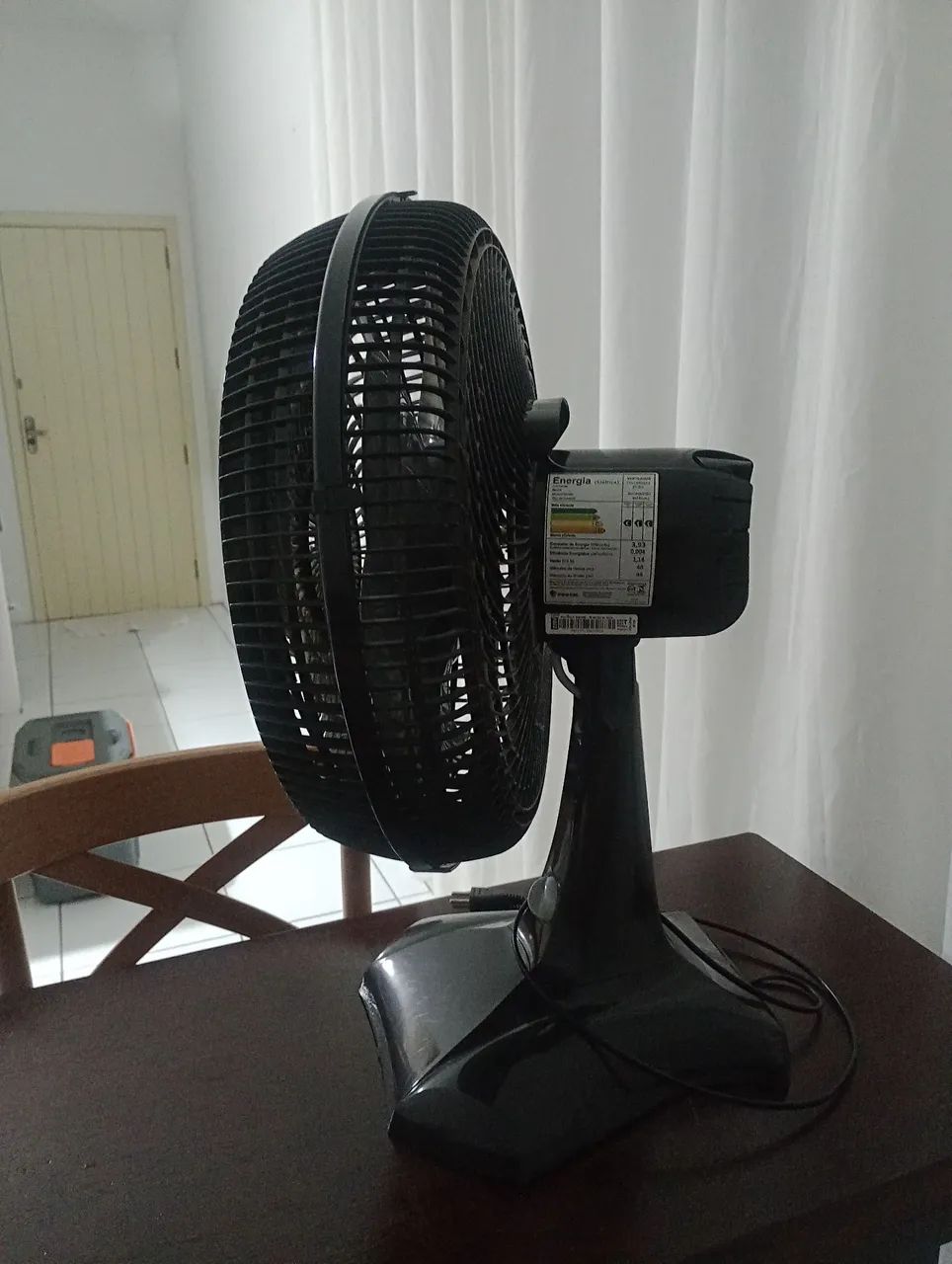 Vendo ventilador grande semi novas com 3 meses de uso  - Foto 2