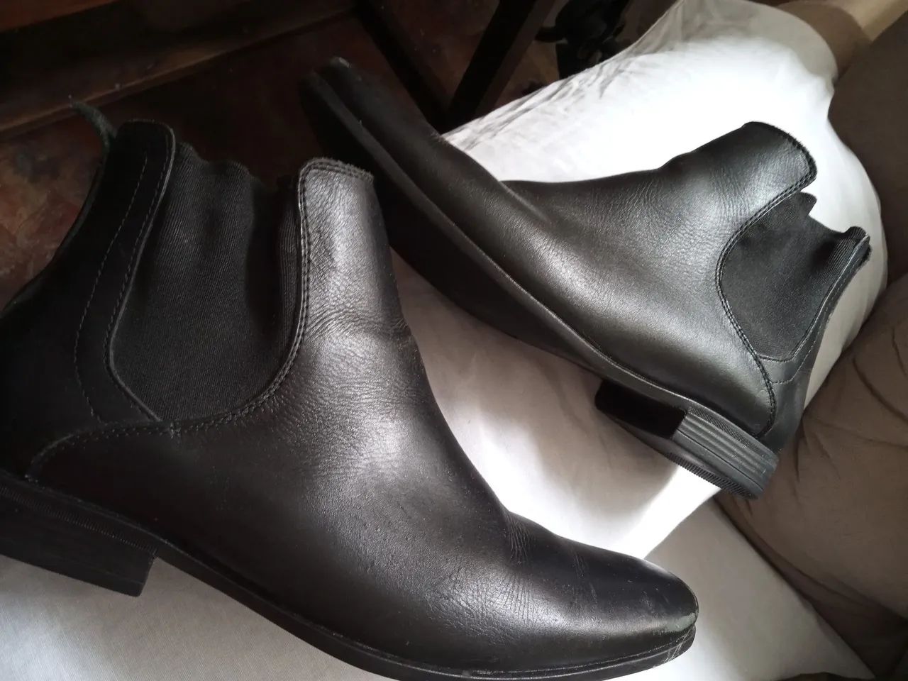 Bota Satinato cano baixo 41 - Foto 4