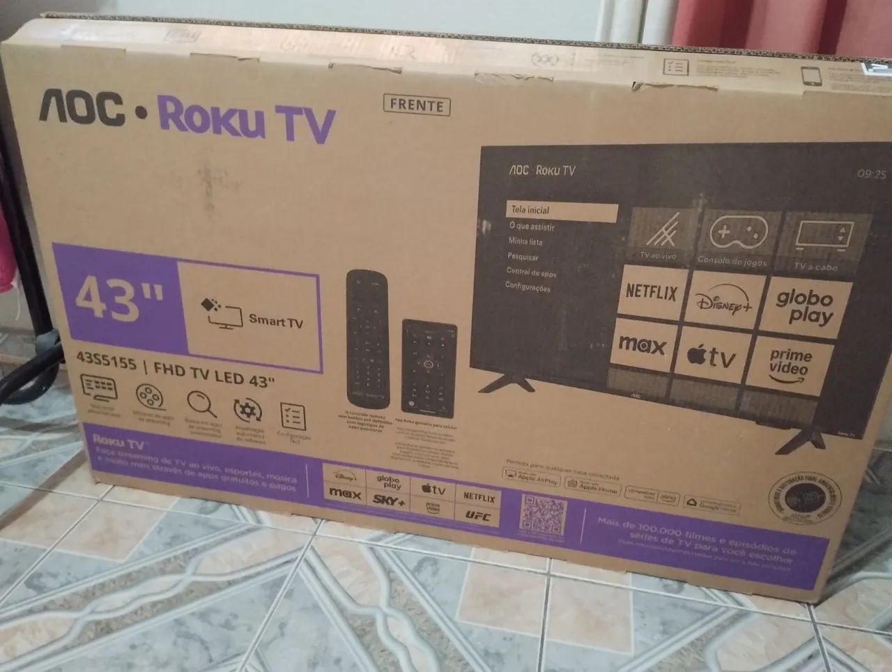 SMART TV 43 AOC Roku TV lacrada na caixa