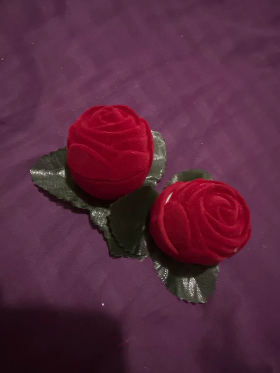 Alianças de compromisso de aço cirúrgico e ouro rose  - Foto 3