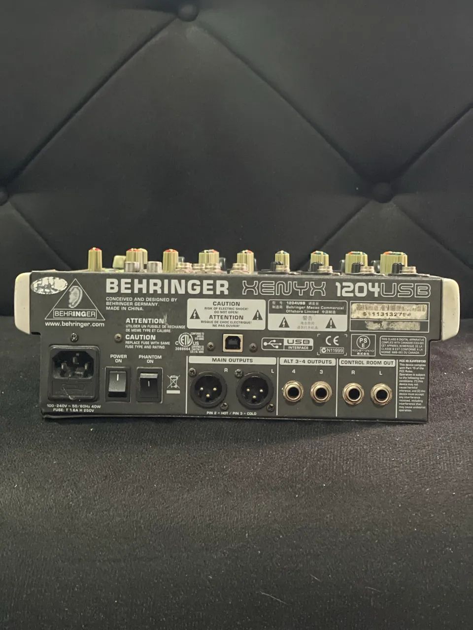 Mesa de som behringer xenyx 1204 usb aceito cartão  - Foto 2
