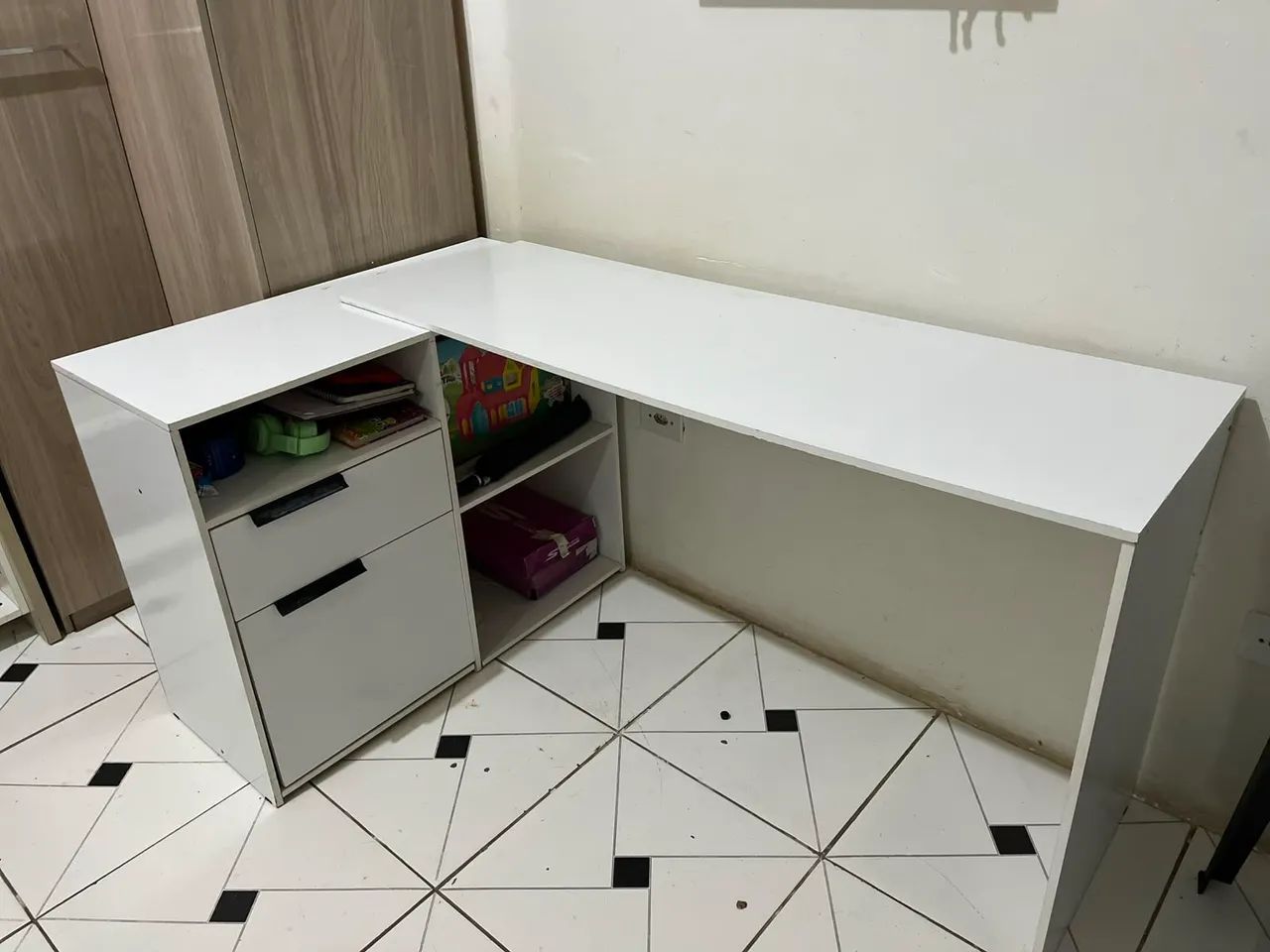 Mesa de Escritorio em L