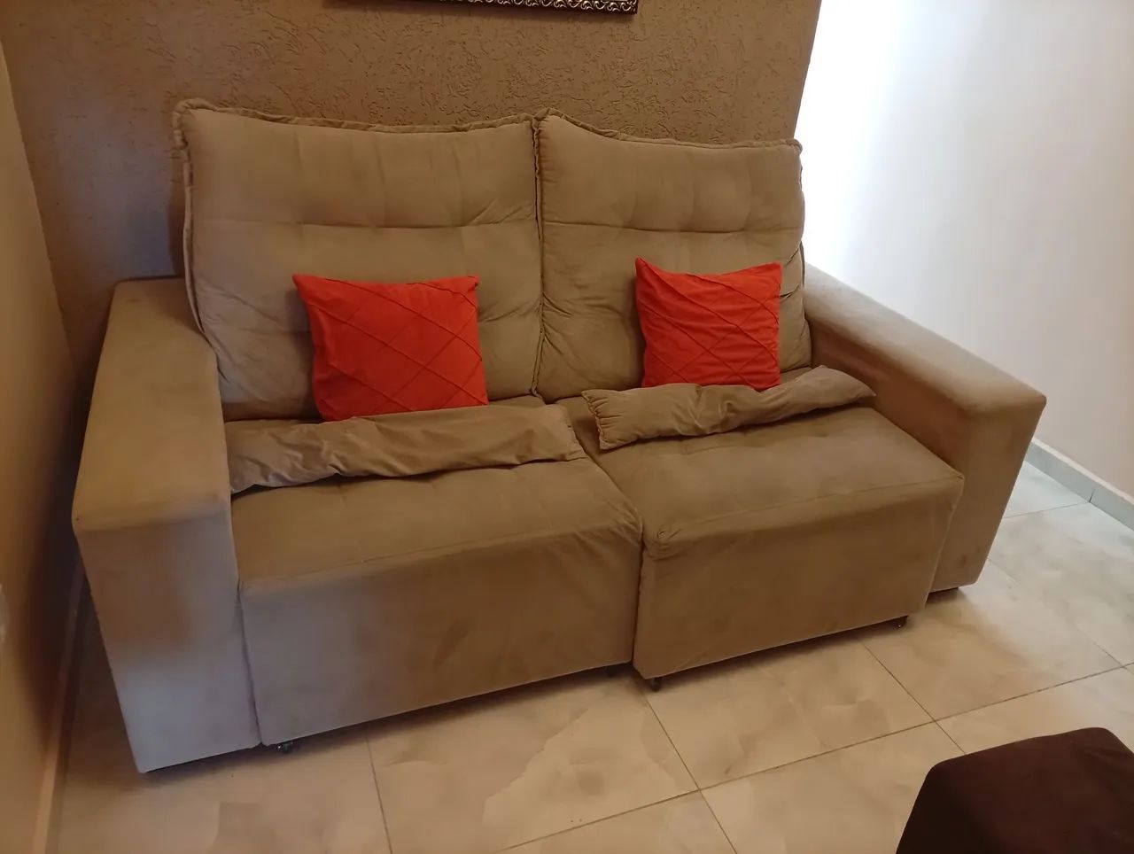 2-Seat Reclining Sofa65746287783938121