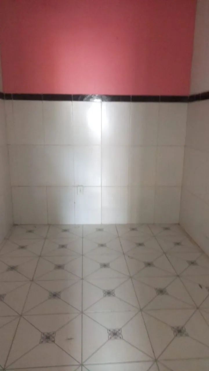 Aluga -se uma casa  no 1 andar - Foto 2