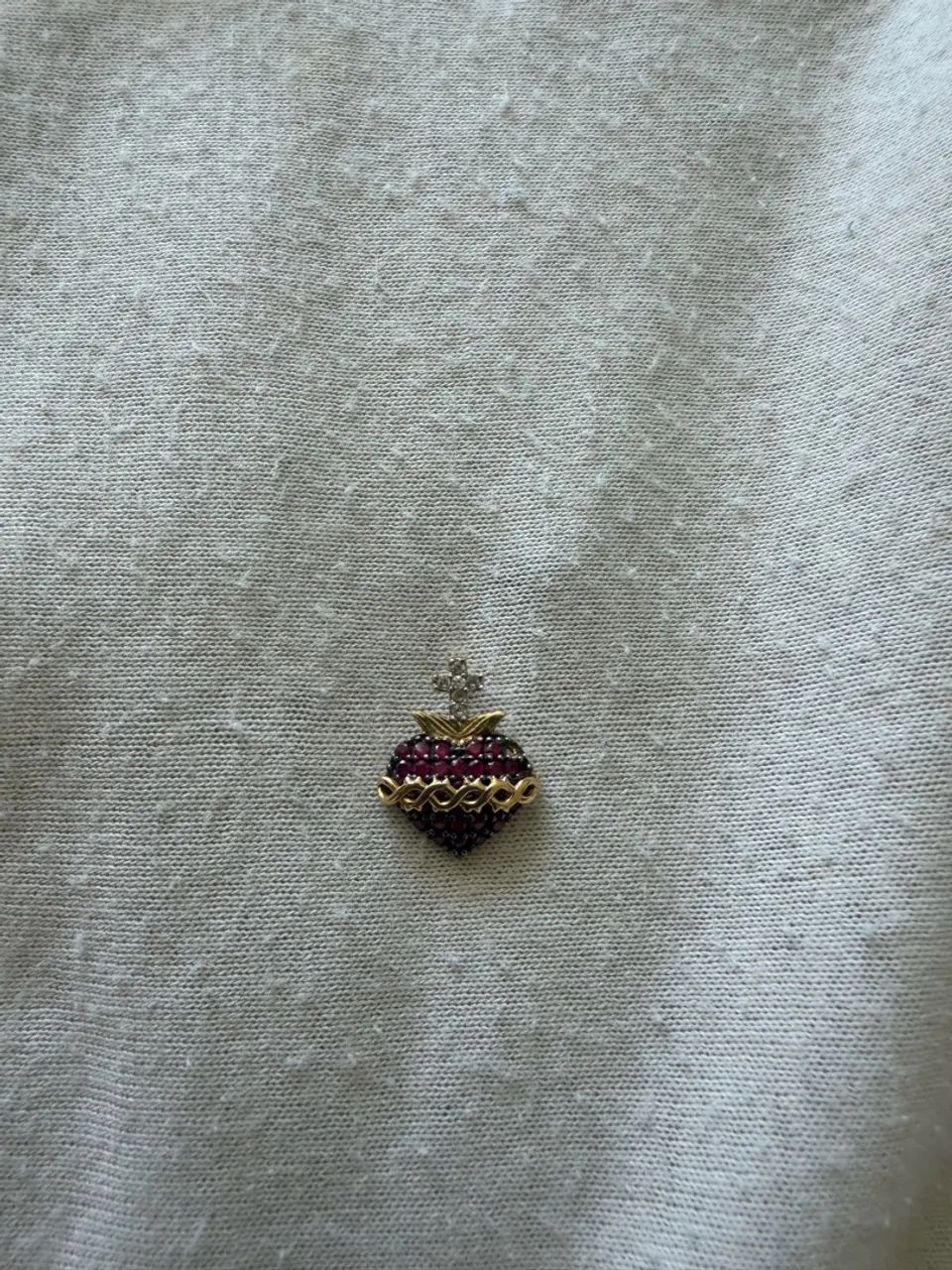 Pingente Coração de Jesus ouro 18k  - Foto 2