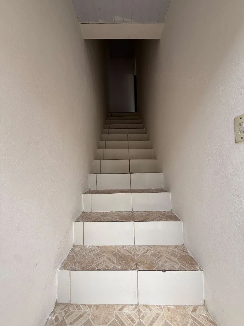 ALUGA-SE ESTA CASA - Foto 2