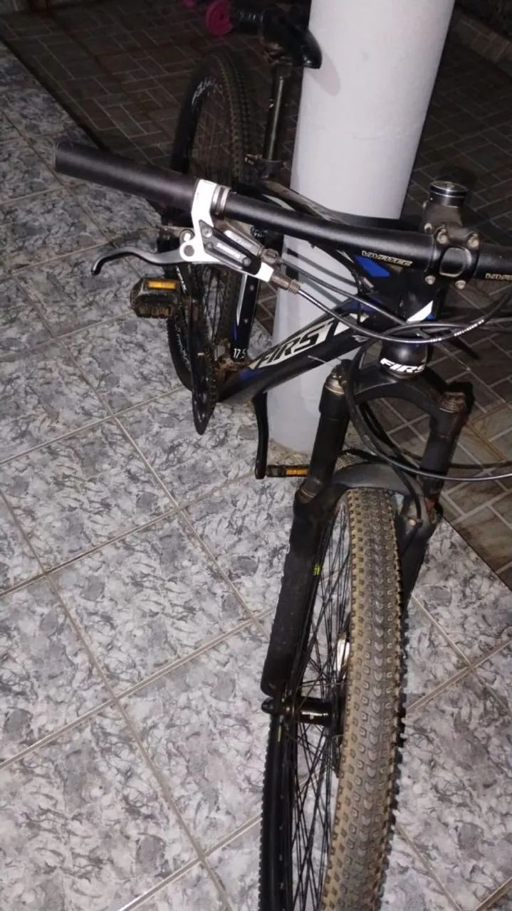 Bicicleta First / Shimano / Pirelli - Foto 2