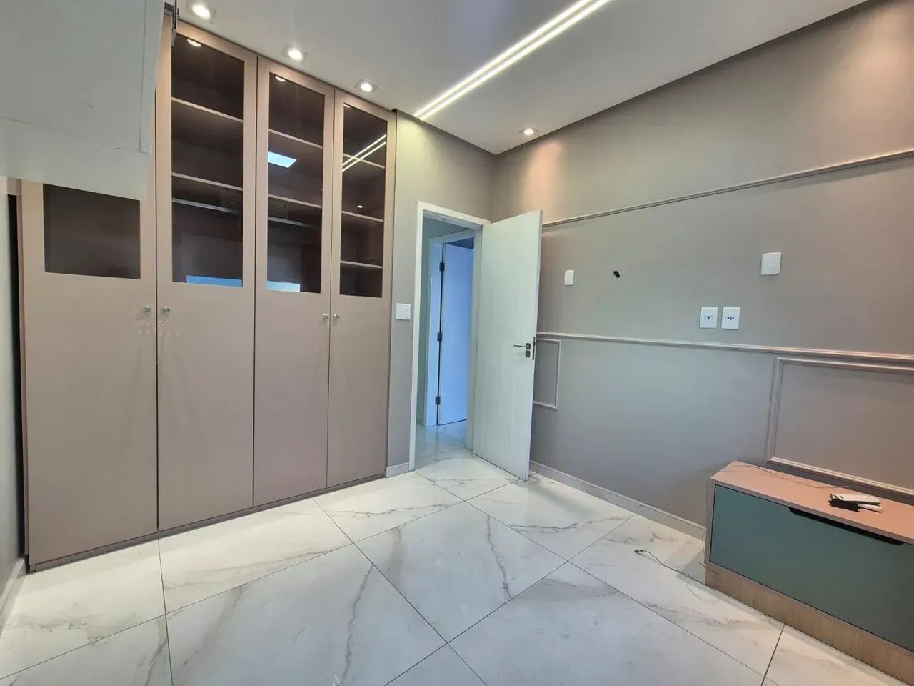Casa Duplex com 03 quartos e área externa disponível para aluguel - Foto 2