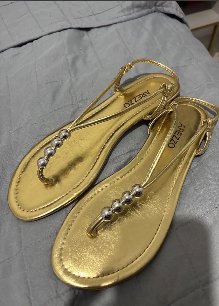Rasteirinha Arezzo Dourada 