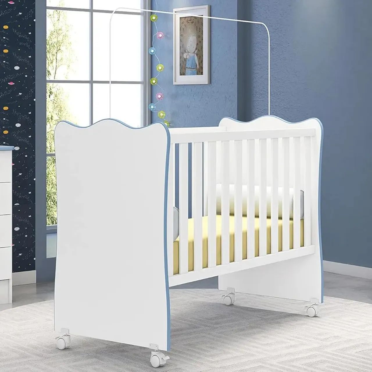 Sweet Dream Cradle in Blue and White