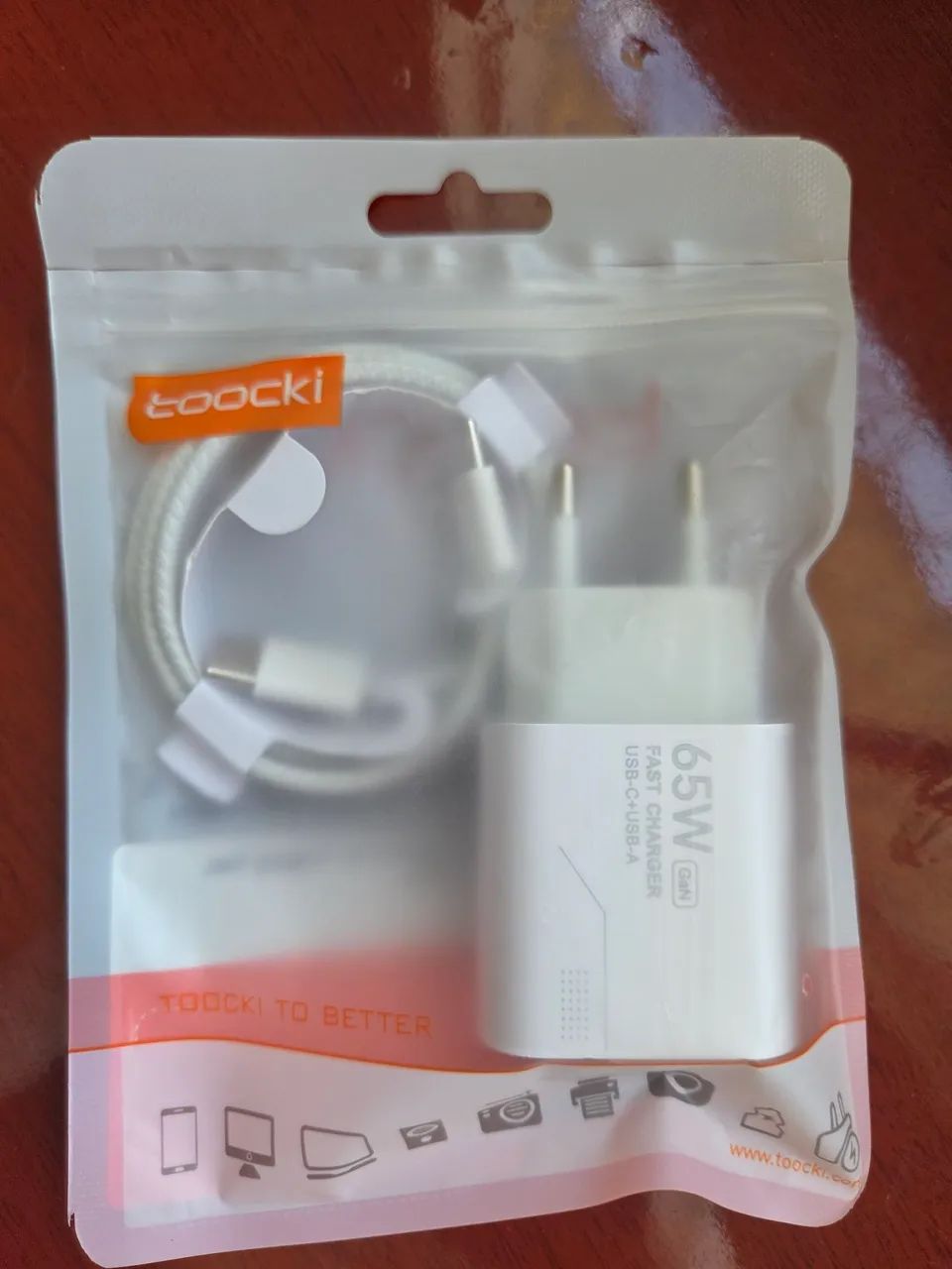 Carregador Carga Rápida com Tipo C e USB completo (Novo)