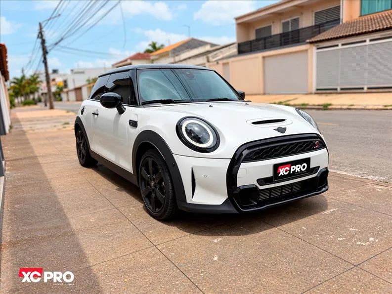 Mini Cooper 2.0 16V TWINPOWER GASOLINA S 2P STEPTRONIC 2024