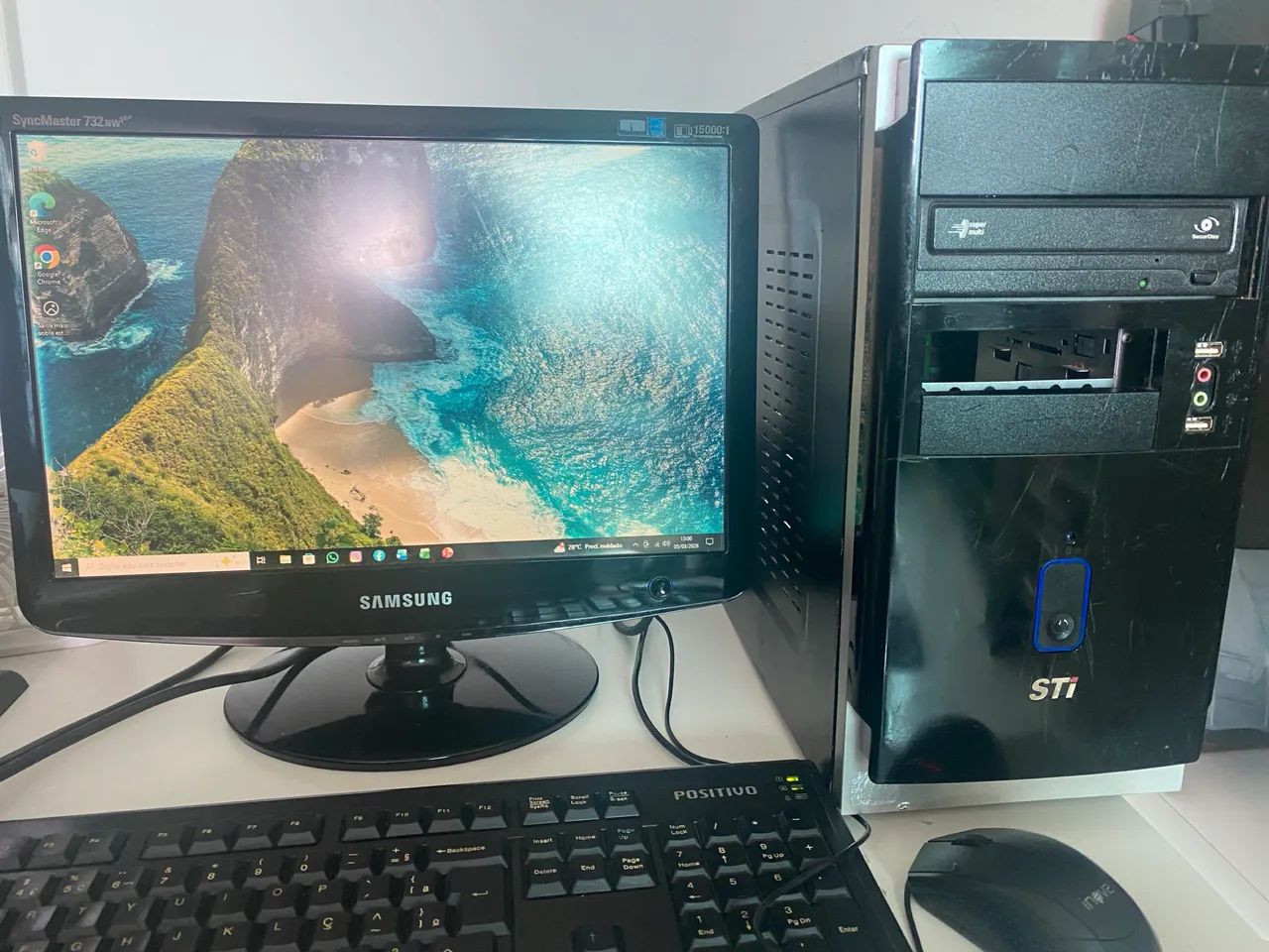 Computador simples completo detalhe!