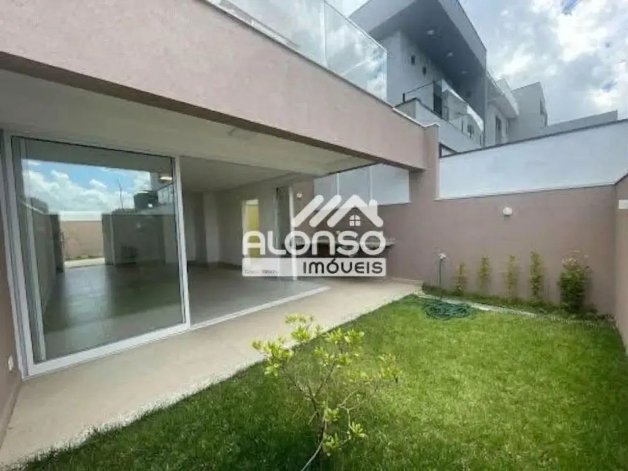 Casa Nova e Moderna no The Square Village  Conforto, Sofisticação e Praticidade! - Foto 3