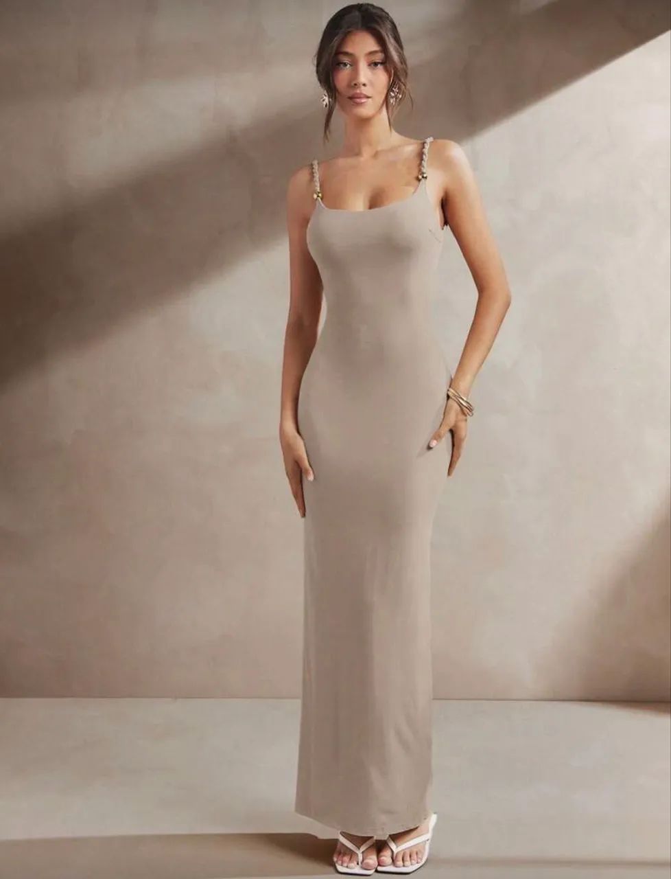 Vestido longo cinza