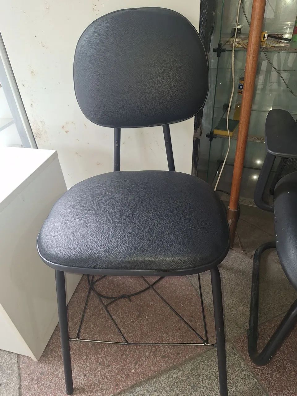 Cadeira fixa em ótimo estado.  - Foto 3
