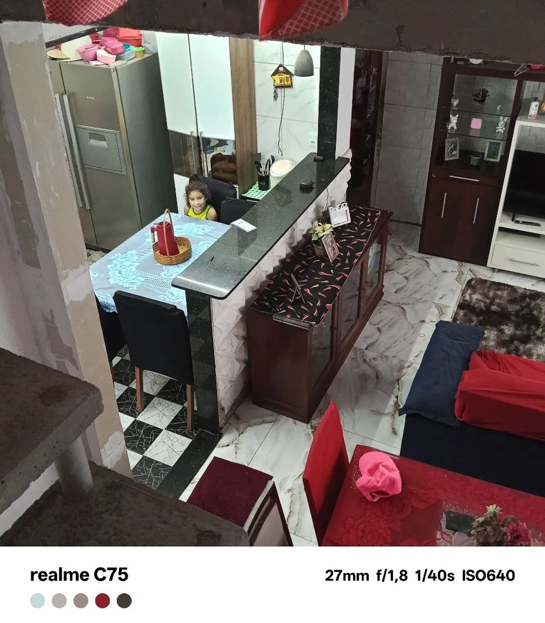 Vendo uma casa 