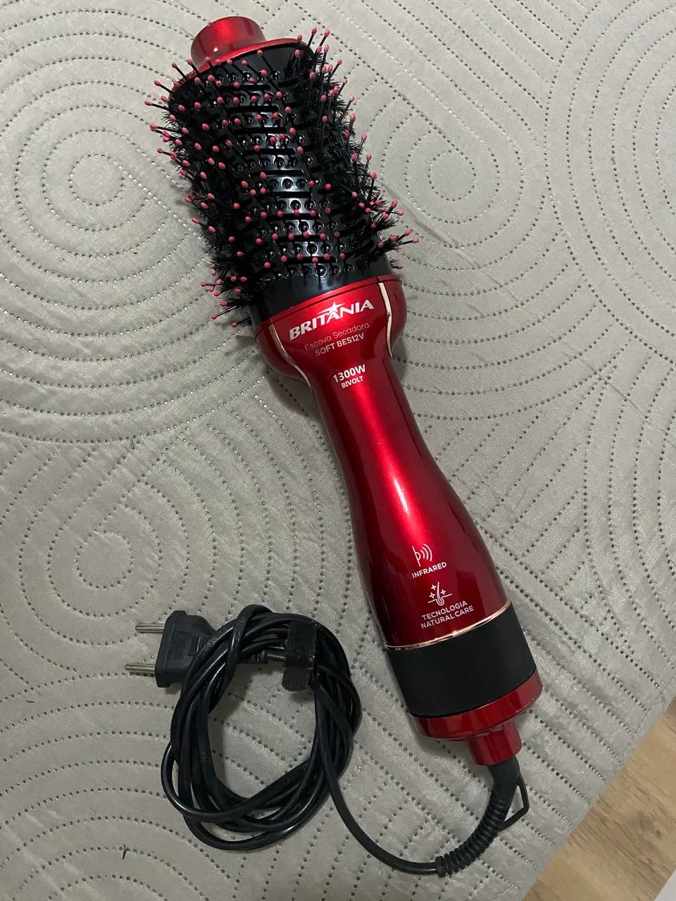 Escova elétrica Britânia bi volt 