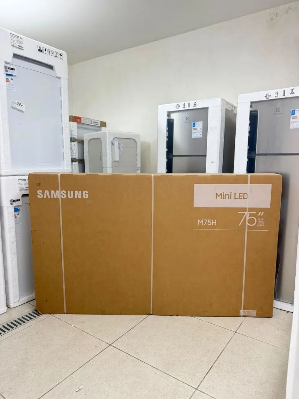 Smart TV 75 polegadas Samsung 4K UHD Mini LED nova