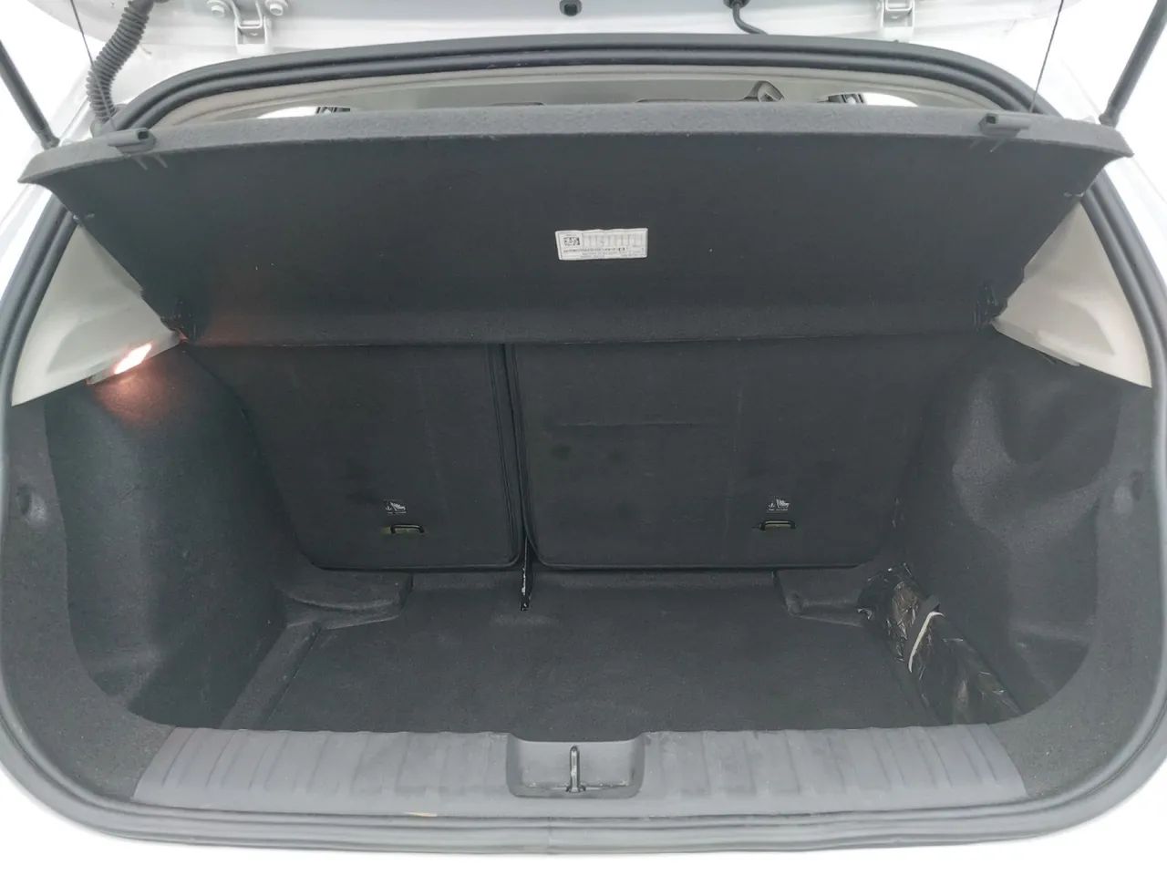 Chevrolet Onix Hatch 1.0 12V Flex Mec. 4P, foto 9 de 18
