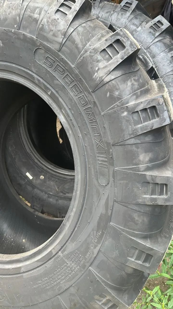 PNEUS DE TRATOR 19.5L24 - Foto 2