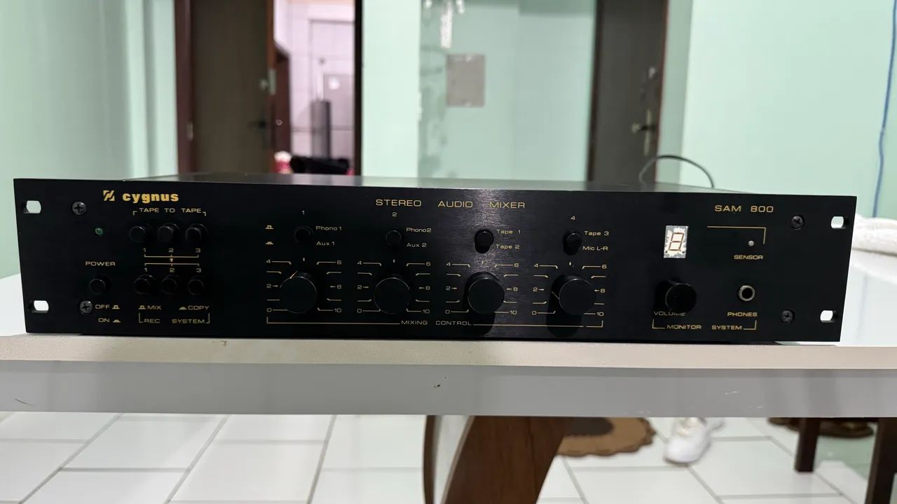 Mixer Cygnus Sam 800 - Equipamentos e Acessórios de Som - Nova