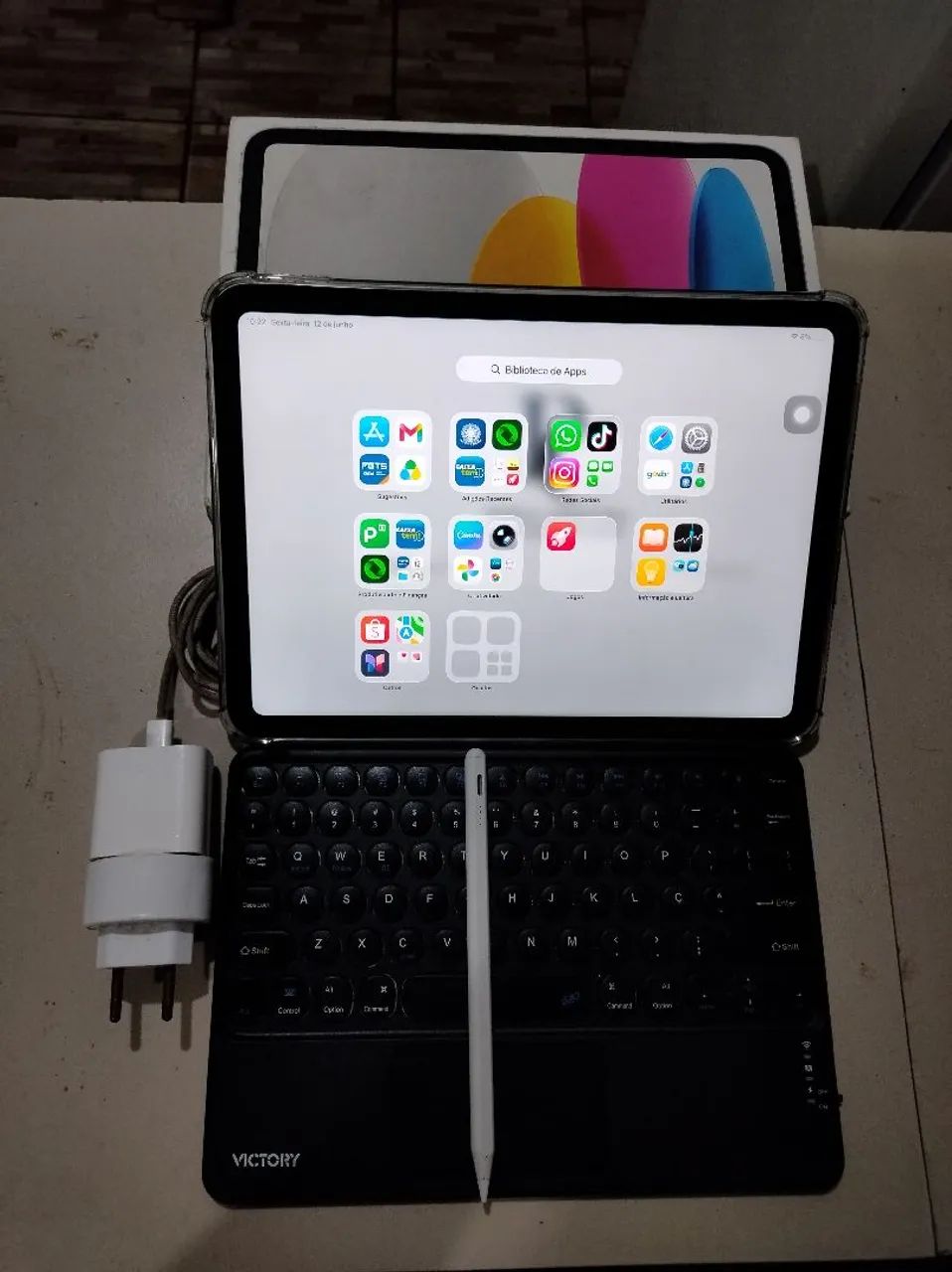 iPad 10 geração Novo com teclado e caneta