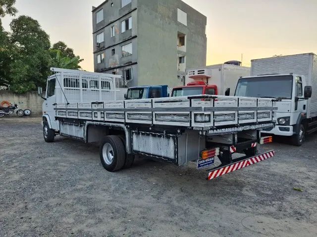 Mercedes Benz 710 PLUS 2012 - Foto 4