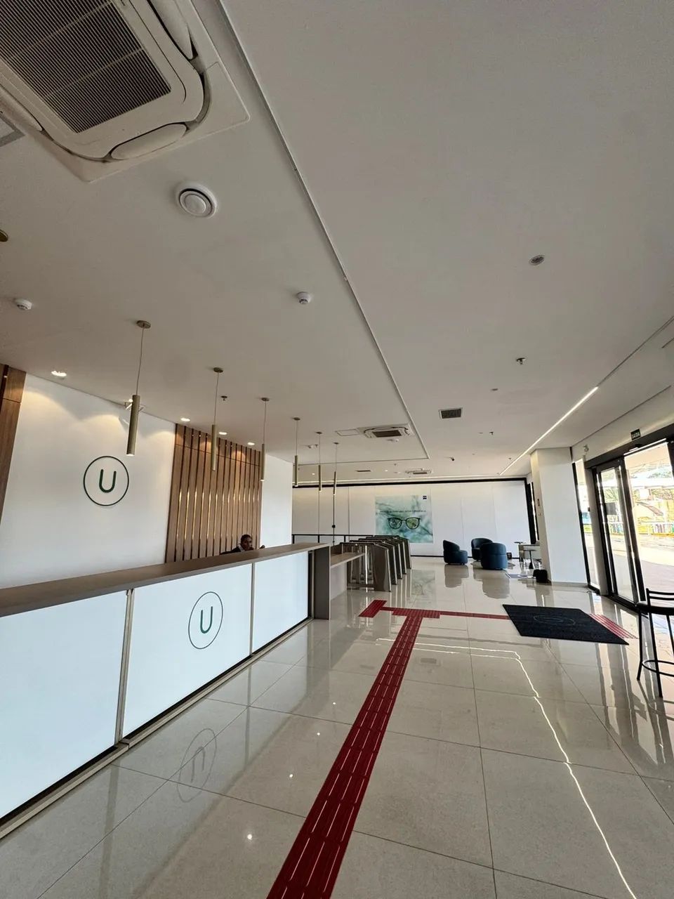 Locação - Sala Comercial em Centro Médico no Jardim Italia em Maringá - Foto 2
