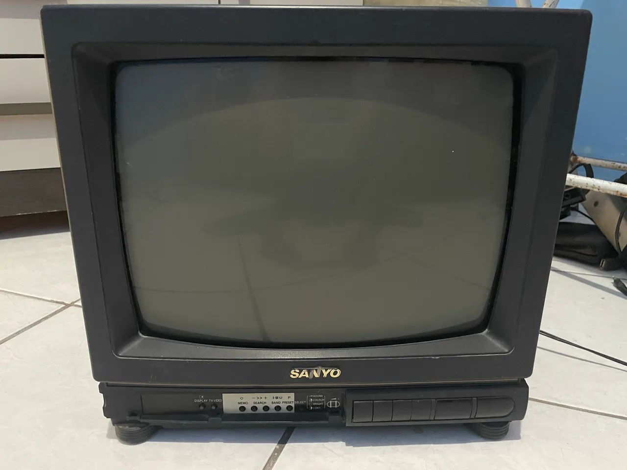 Tv sanyo de tubo. Modelo: cfp3771 - Foto 3