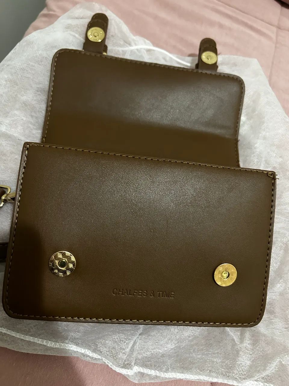 Bolsa Pequena Transversal Marrom - Foto 3