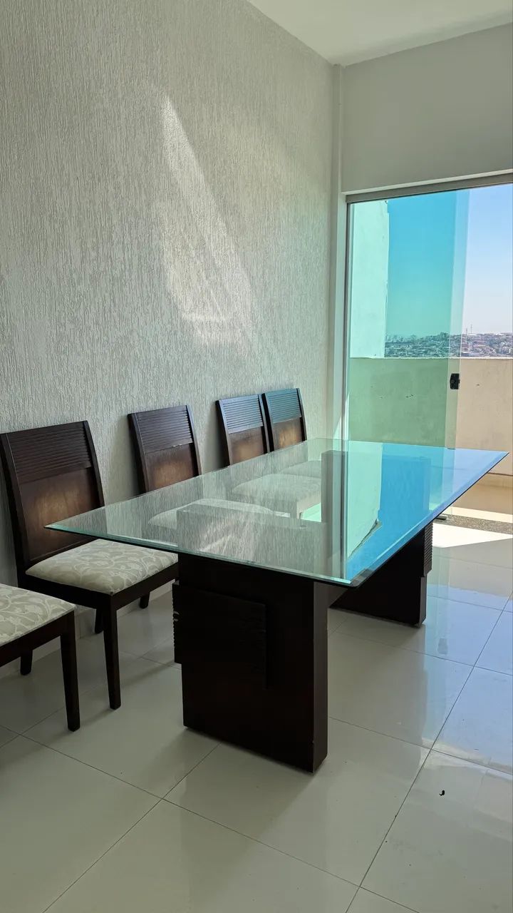 Mesa de jantar 6 lugares + 5 cadeiras de cortesia