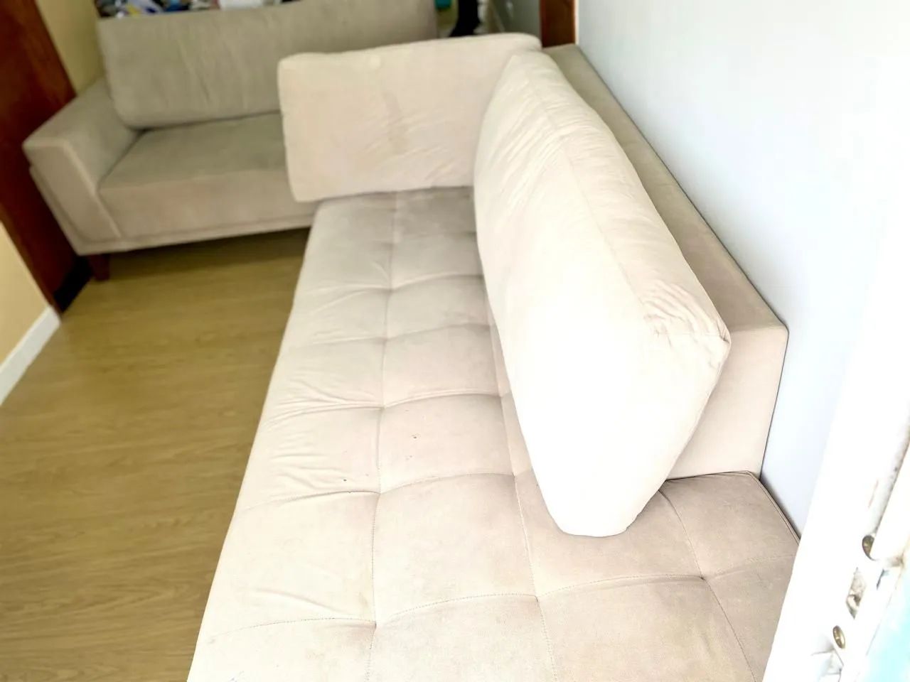Sofá de canto formato em L 