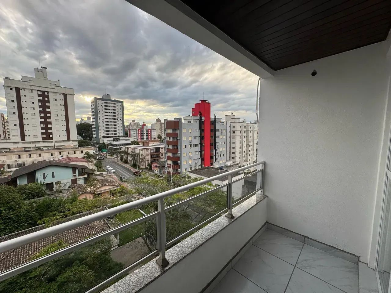 Imóvel para venda tem 100 metros quadrados com 2 quartos em Centro - Criciúma - SC - Foto 5