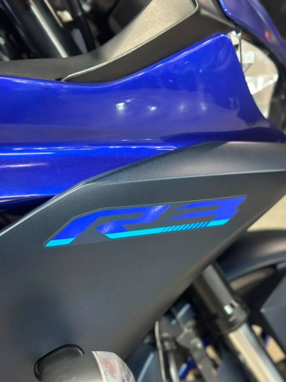 YAMAHA R3 2024 - Foto 5