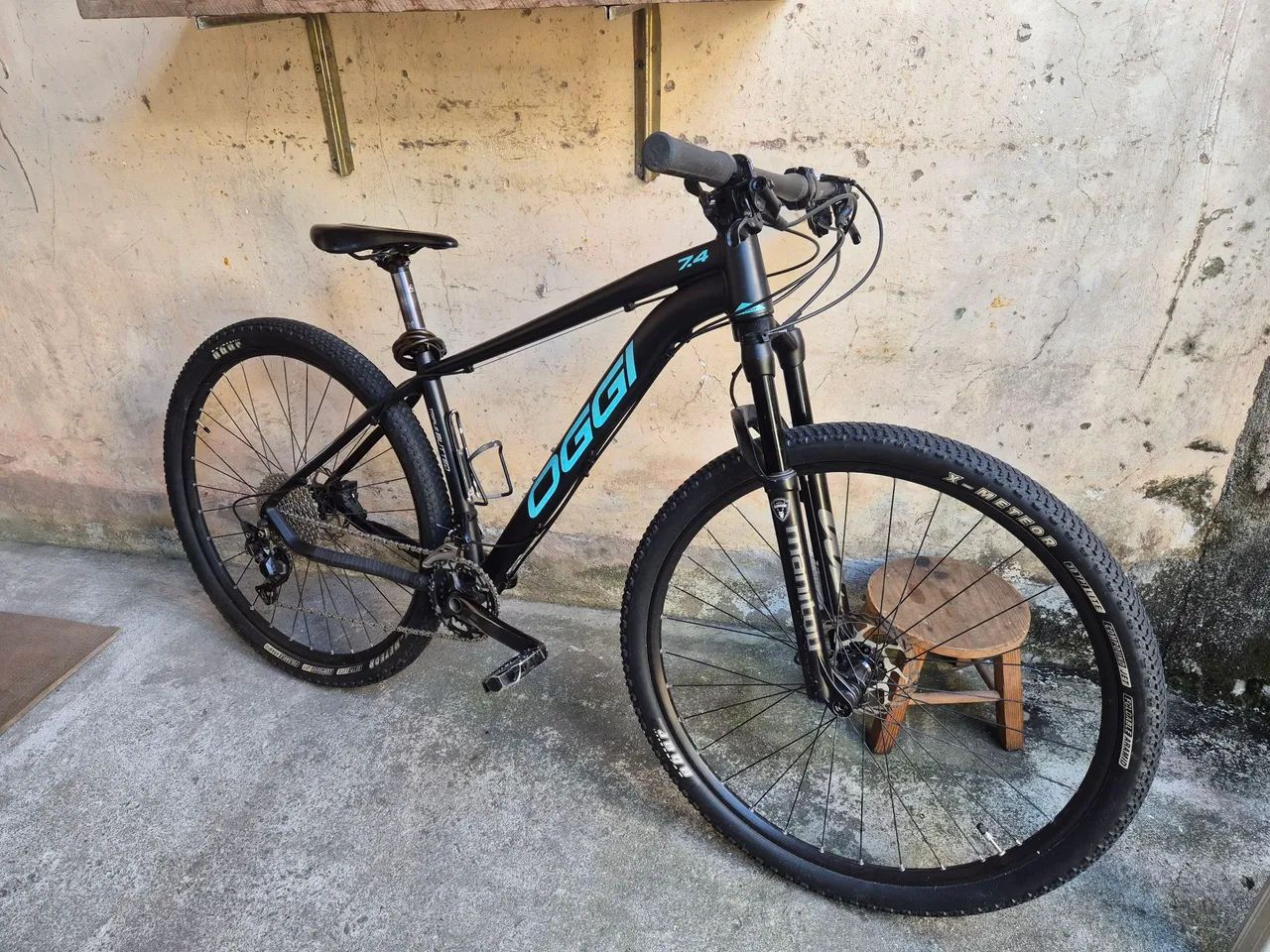 Bicicleta Oggi 7.3 com quadro da 7.4