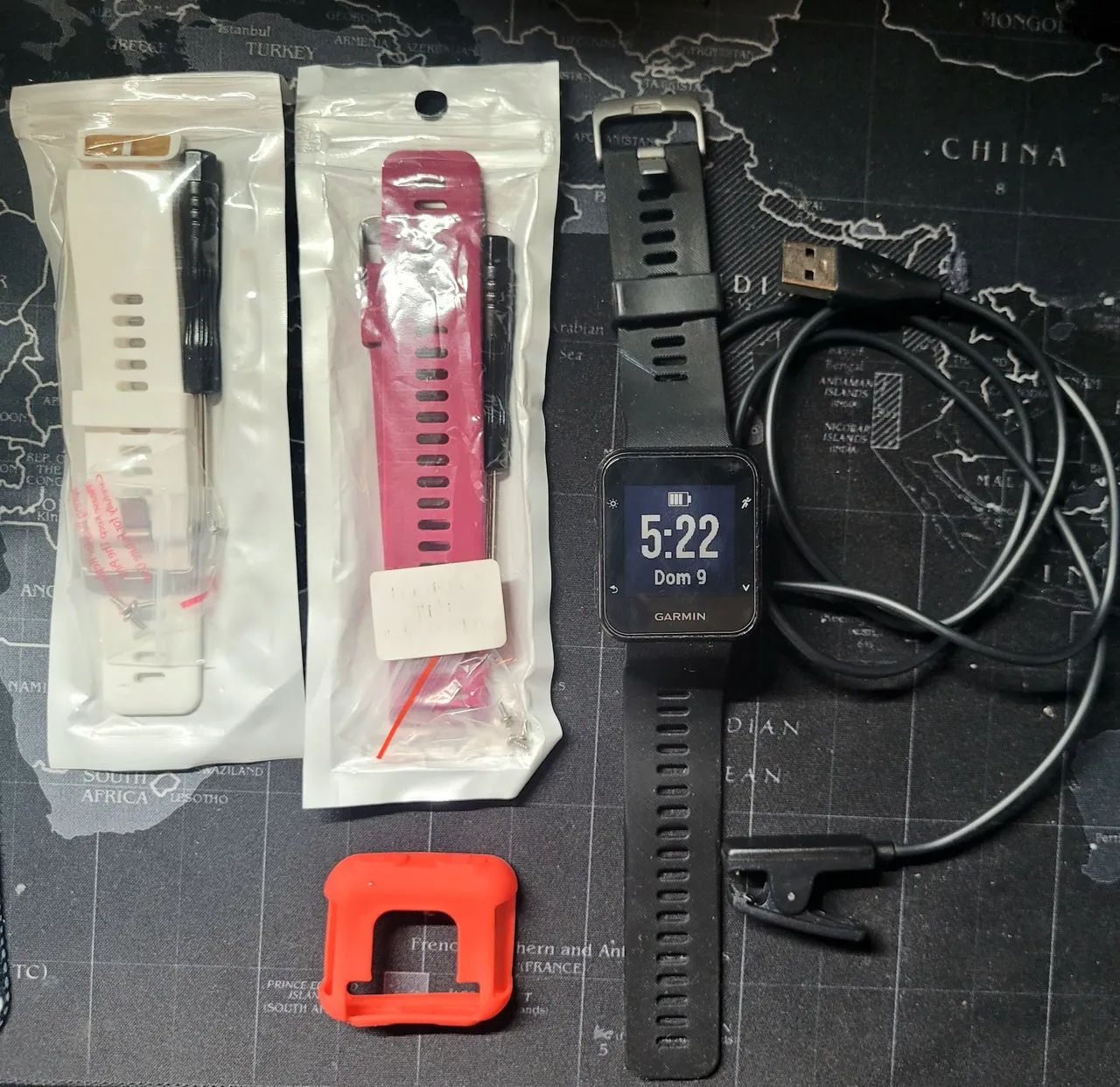 Relógio Garmin Forerunner 35 + Kit (Pulseiras Novas, Capa e Película)