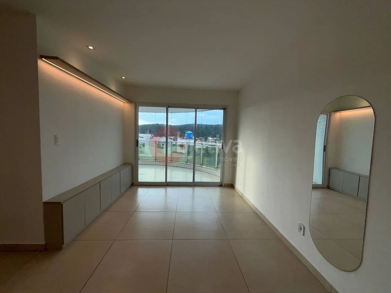 Apartamento linear, 2 quartos, lazer completo, Centro - Cabo Frio - Foto 4
