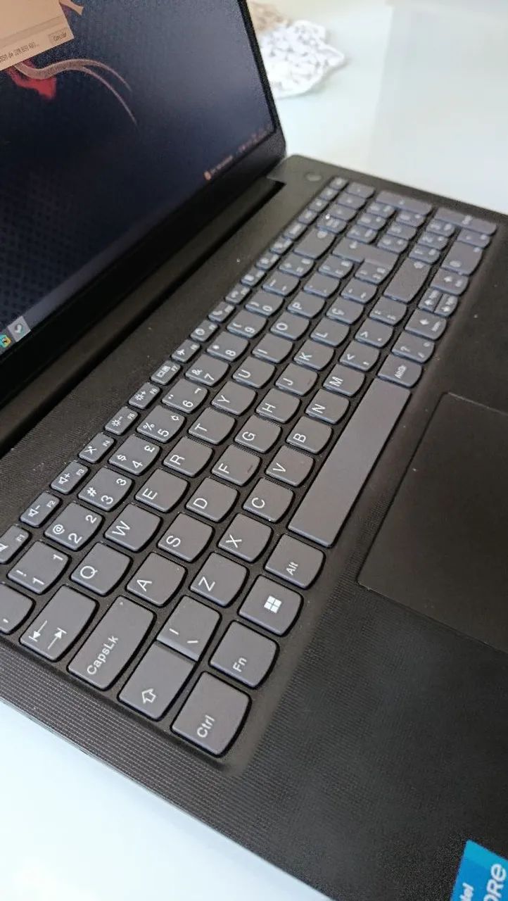Notebook Lenovo v15 - Foto 2