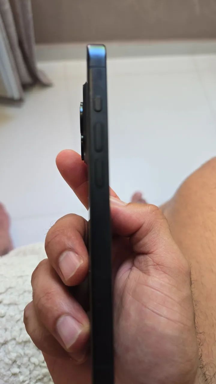 Iphone 15 pro  - Foto 2