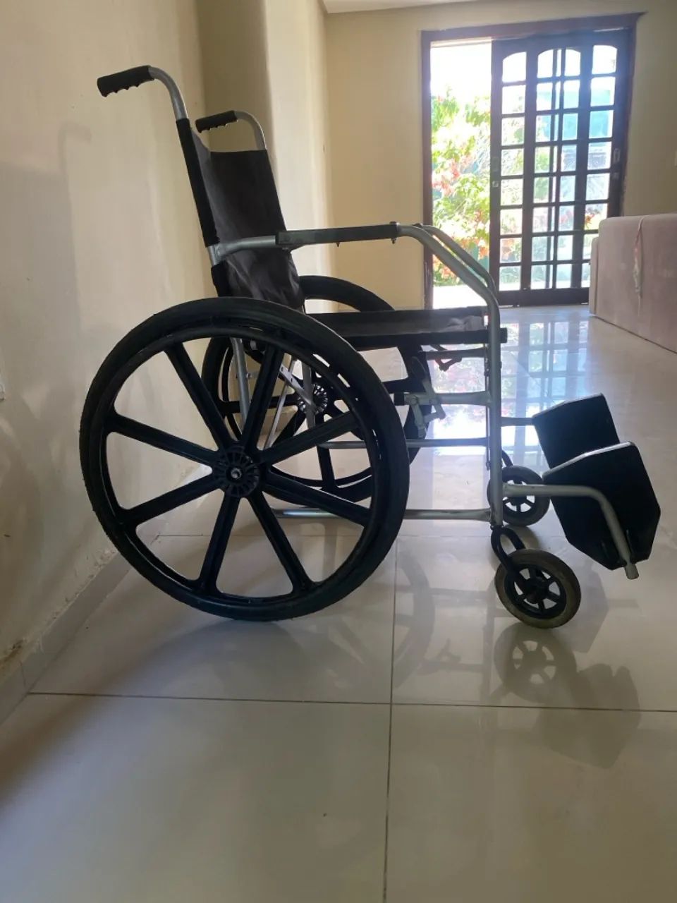 Cadeira de rodas  - Foto 2
