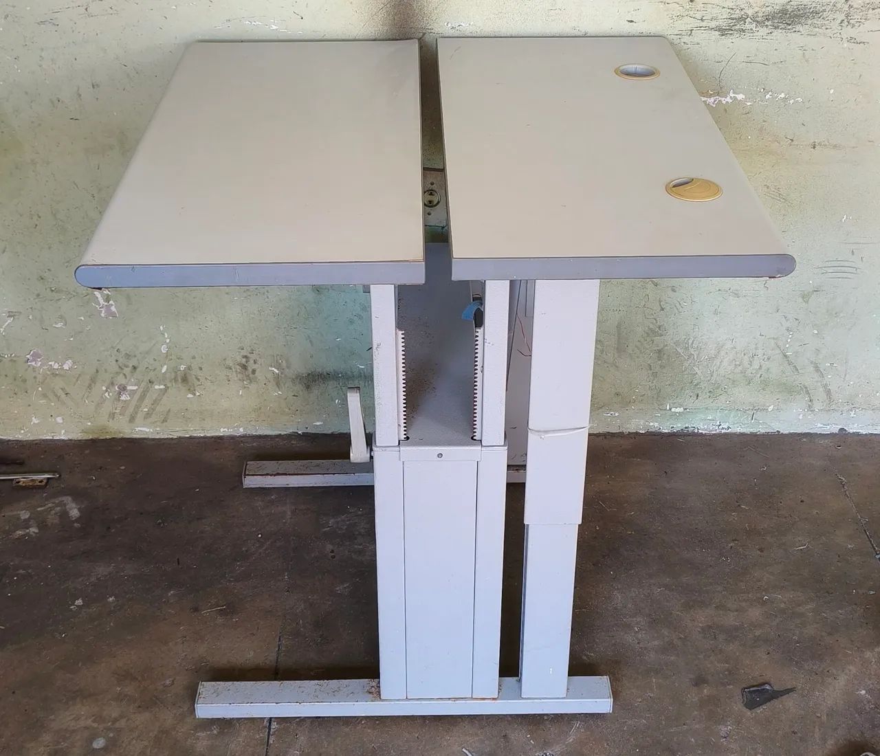 Mesa dupla com regulagem de altura - Foto 3