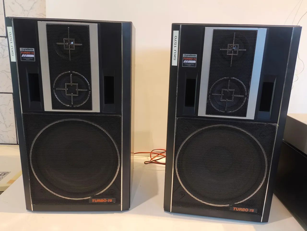 CAIXAS ACÚSTICAS GRADIENTE TURBO 75  - valor do par 