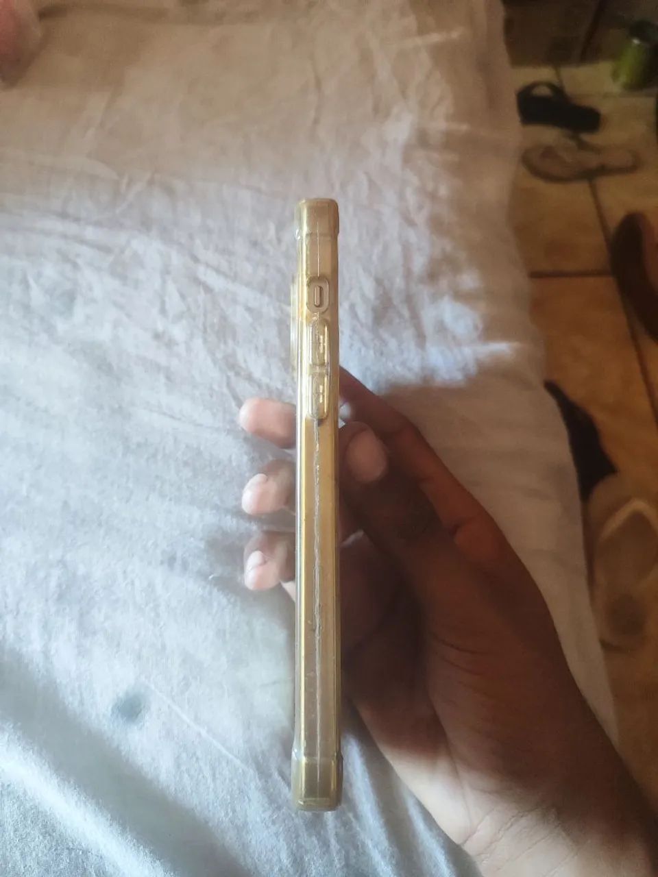 Vendo iPhone 14 plus branco  - Foto 4