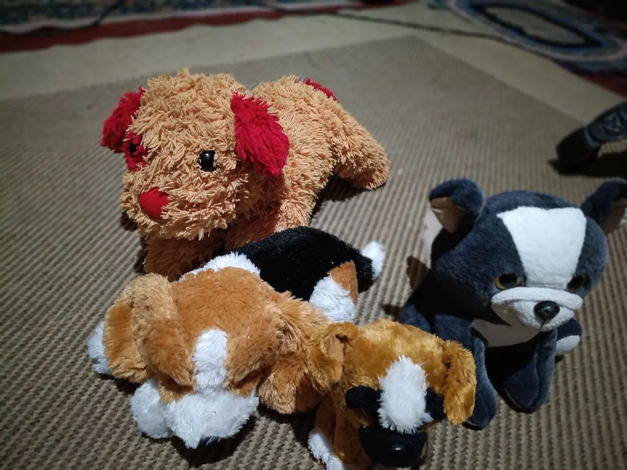 Pelúcias Cachorrinhos. Kit com 4 peças. - Foto 3