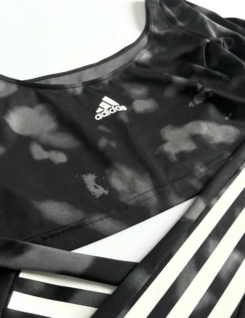 cropped adidas original