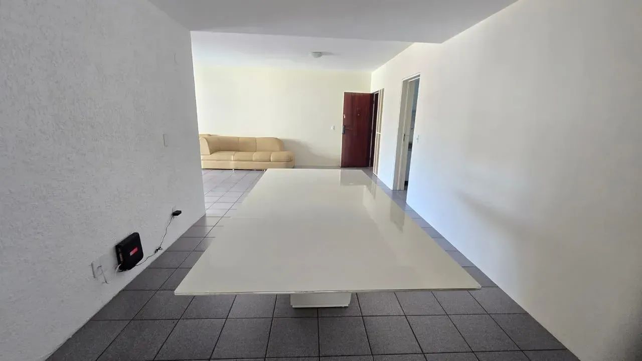 Alugo 4/4 com 178m2 na Ponta Verde - Foto 4