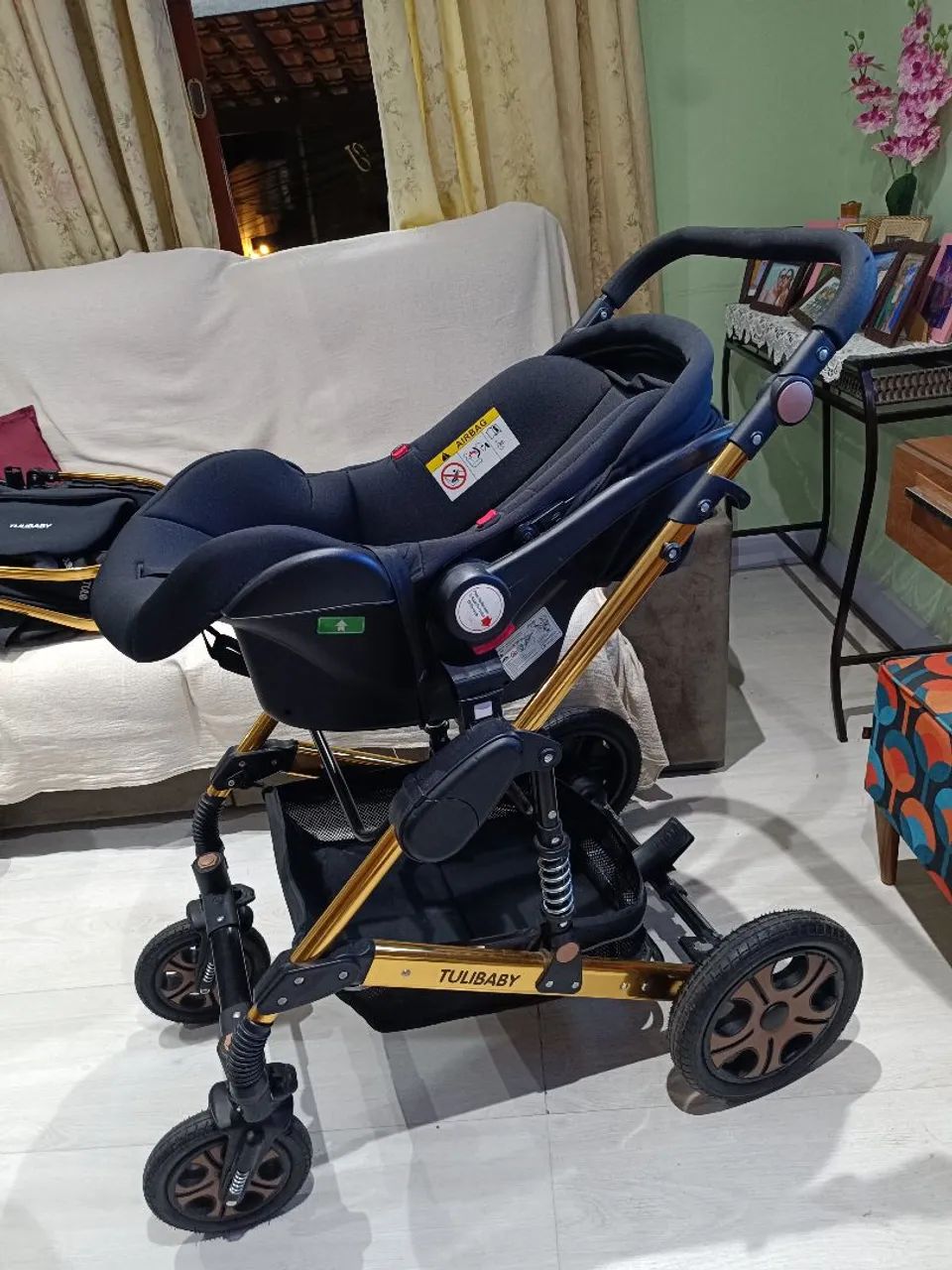 Carrinho de bebê com bebê conforto! - Foto 3